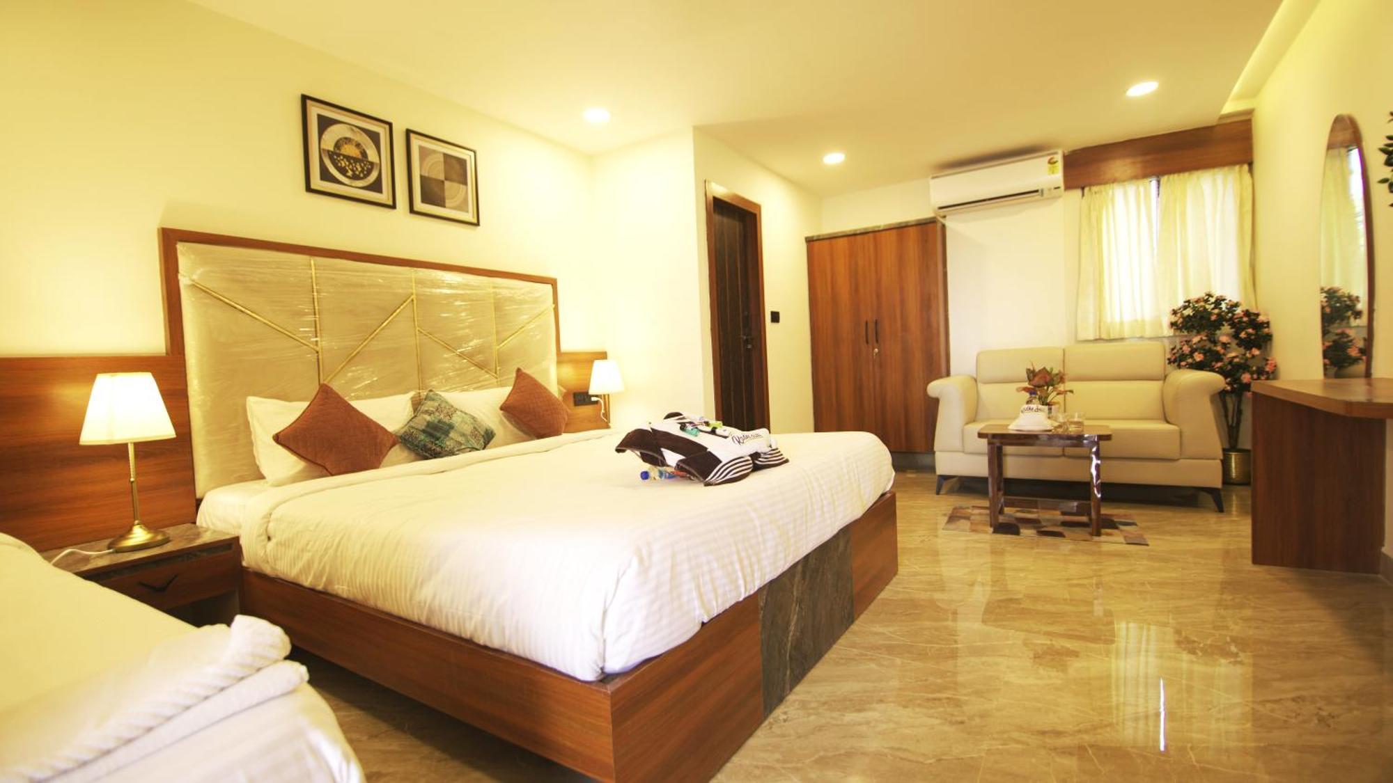 Radhe Suites Hyderabad Exterior foto